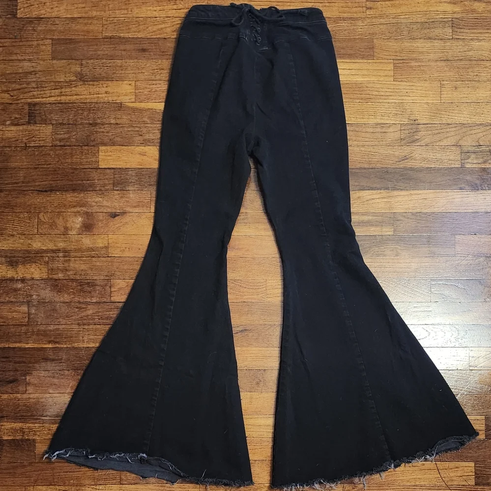 Free People Crvy Ultra High Waist Flare Black Jeans Boho Hippie Raw Hem Lace Up